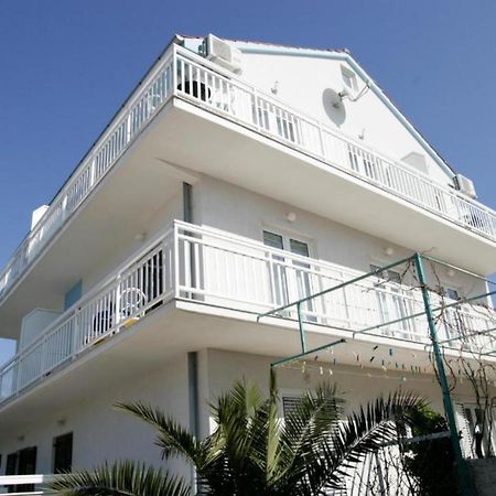 חוואר Apartments Trogrlic מראה חיצוני תמונה